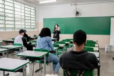 Imagem card com fundo