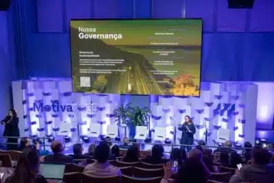 Imagem card com fundo